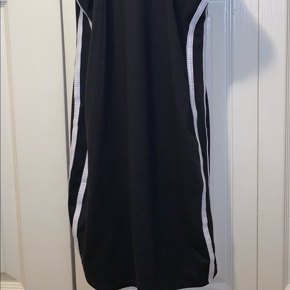 🔥🔥HOST PICK🎈WOMENS dress sporty fashion Nova pre loved 🥰 like new - Picture 2 of 9